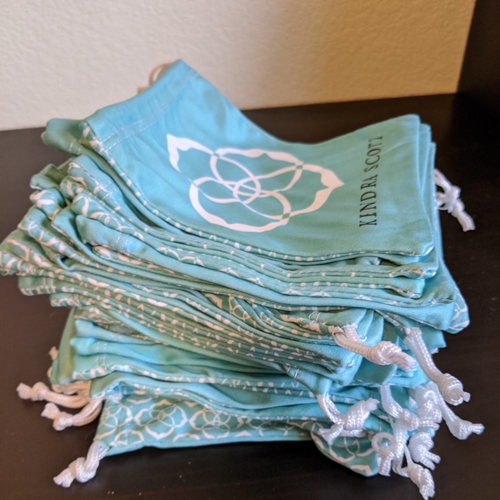 12 Kendra Scott Bags